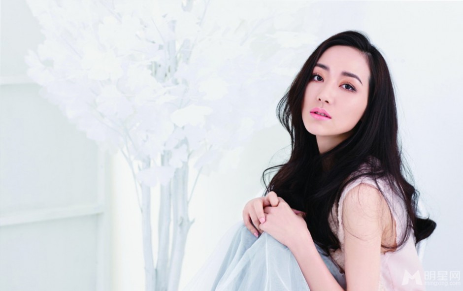 韩雪淡雅妆容尽显温婉动人组图