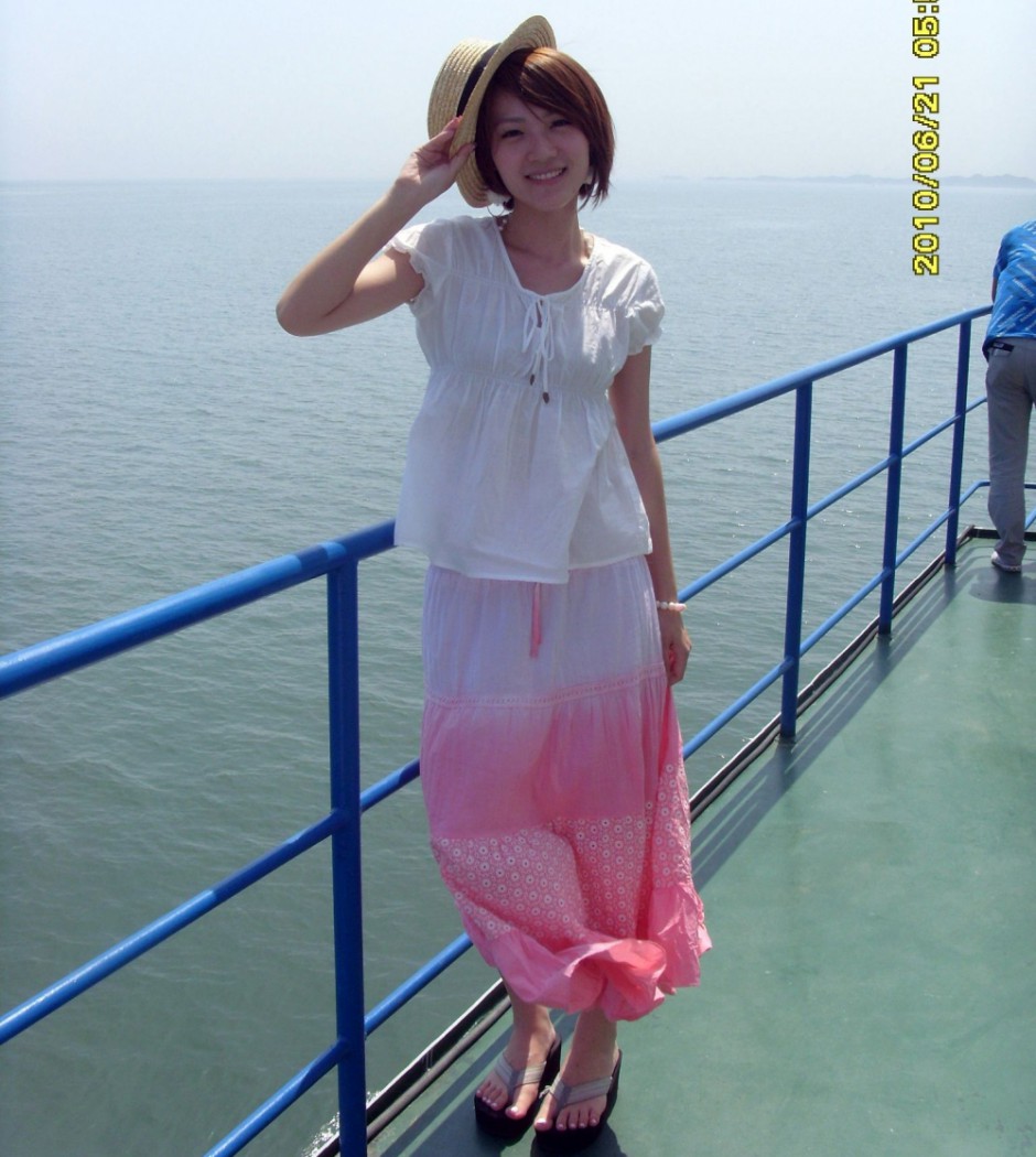 谢婷婷昔日生活写真图片