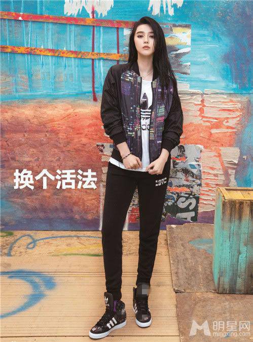 范冰冰尽展青春活力无敌街拍