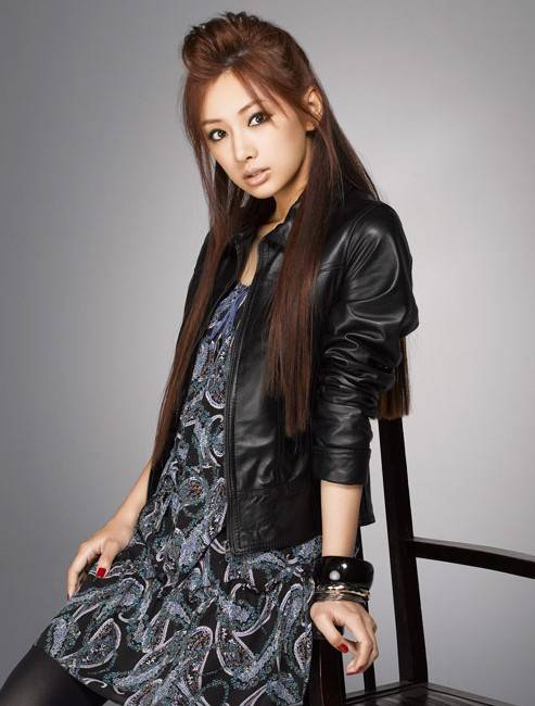 北川景子大秀百变魅力迷人写真