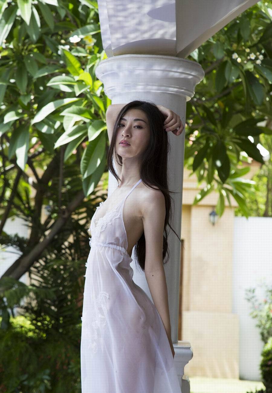 性感尤物香田茧私房撩人写真