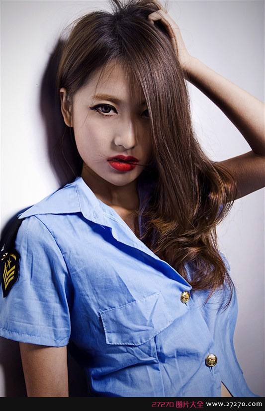 美女警花制服迷人生活片