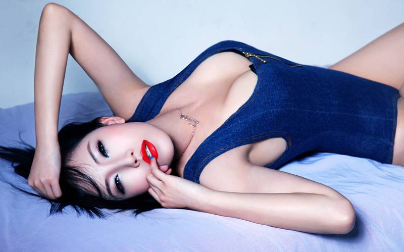 极品美女赵纹清终极诱惑写真