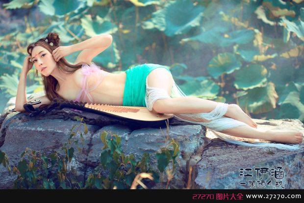靓丽明星江伊涵迷人写真