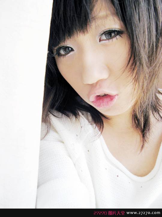 微笑甜美90后小明星写真