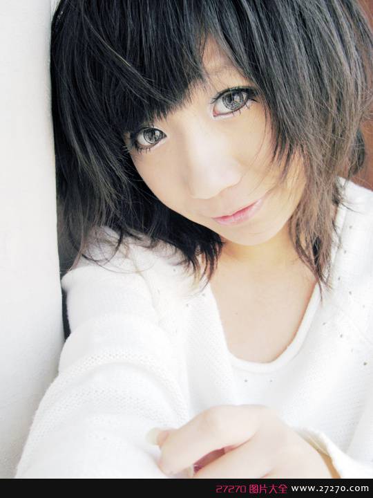 微笑甜美90后小明星写真