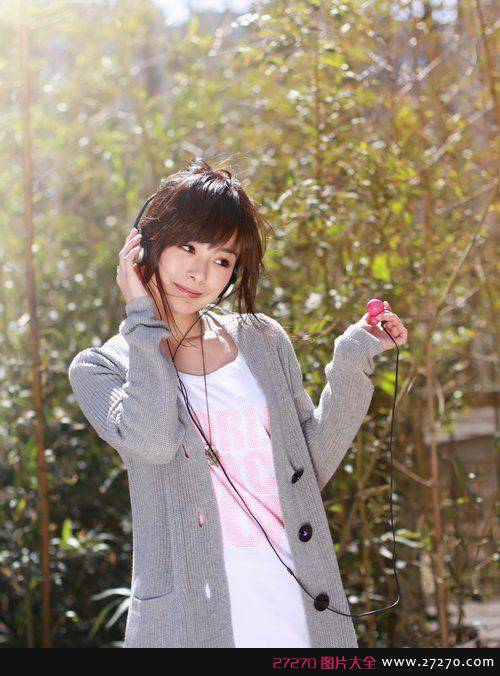 靓丽明星龚洁清纯写真