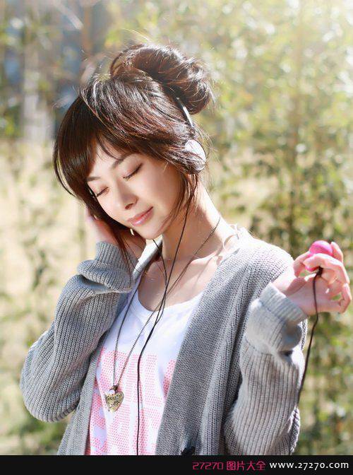 靓丽明星龚洁清纯写真