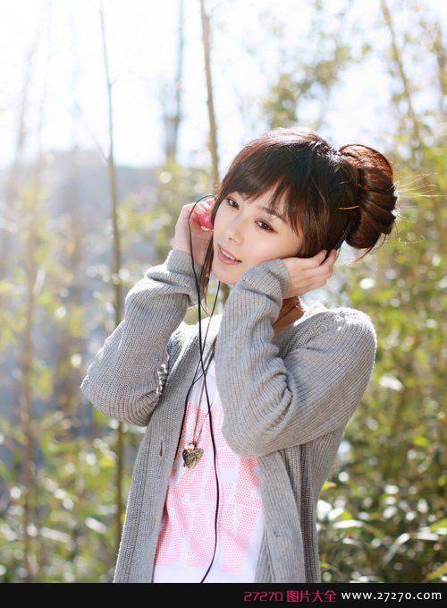 靓丽明星龚洁清纯写真